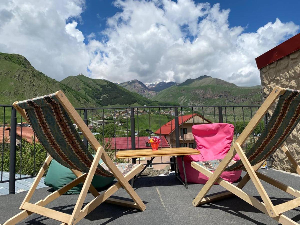 Four Season In Kazbegi Hotel Exterior foto