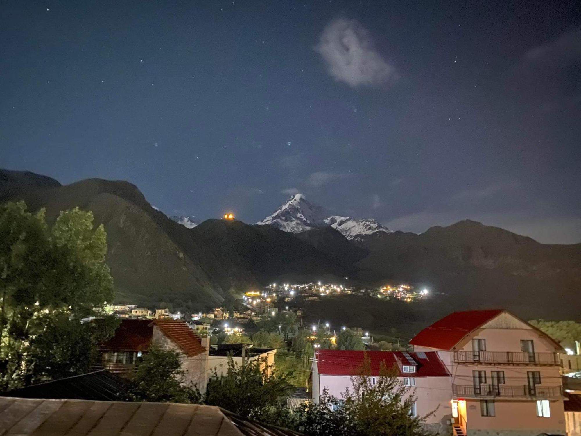 Four Season In Kazbegi Hotel Quarto foto